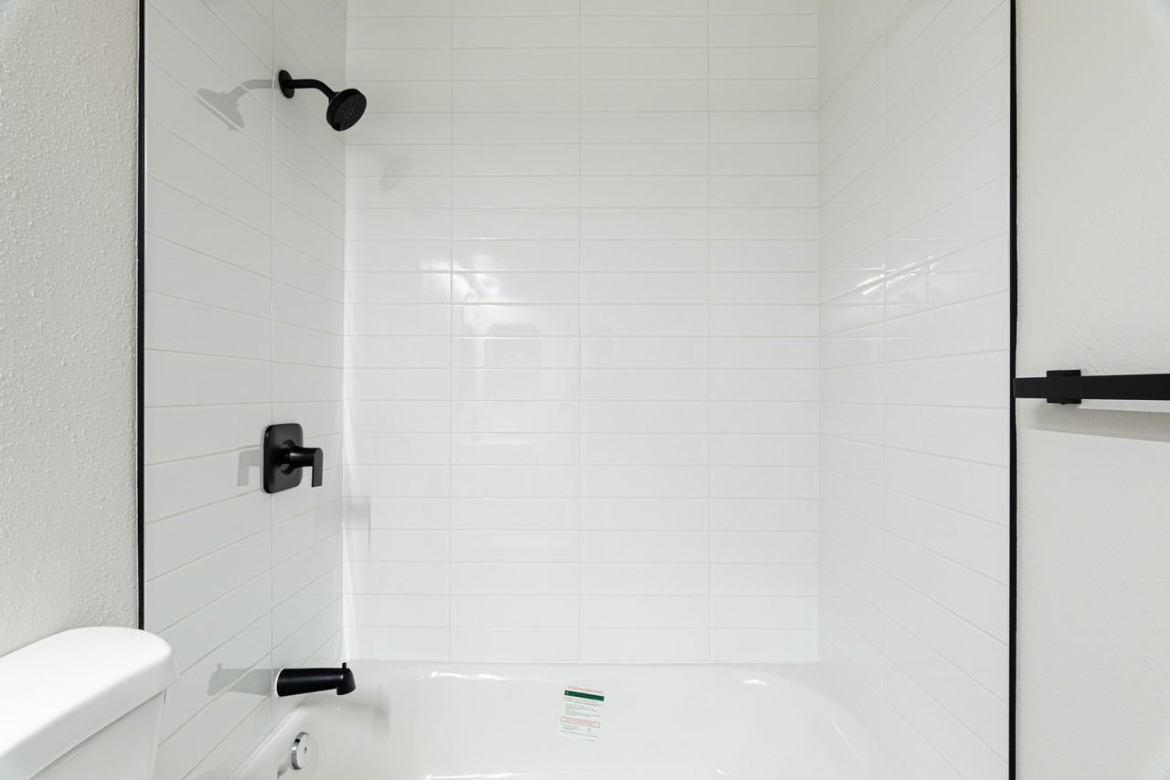 4142 44th Street - Photo 6 of 19