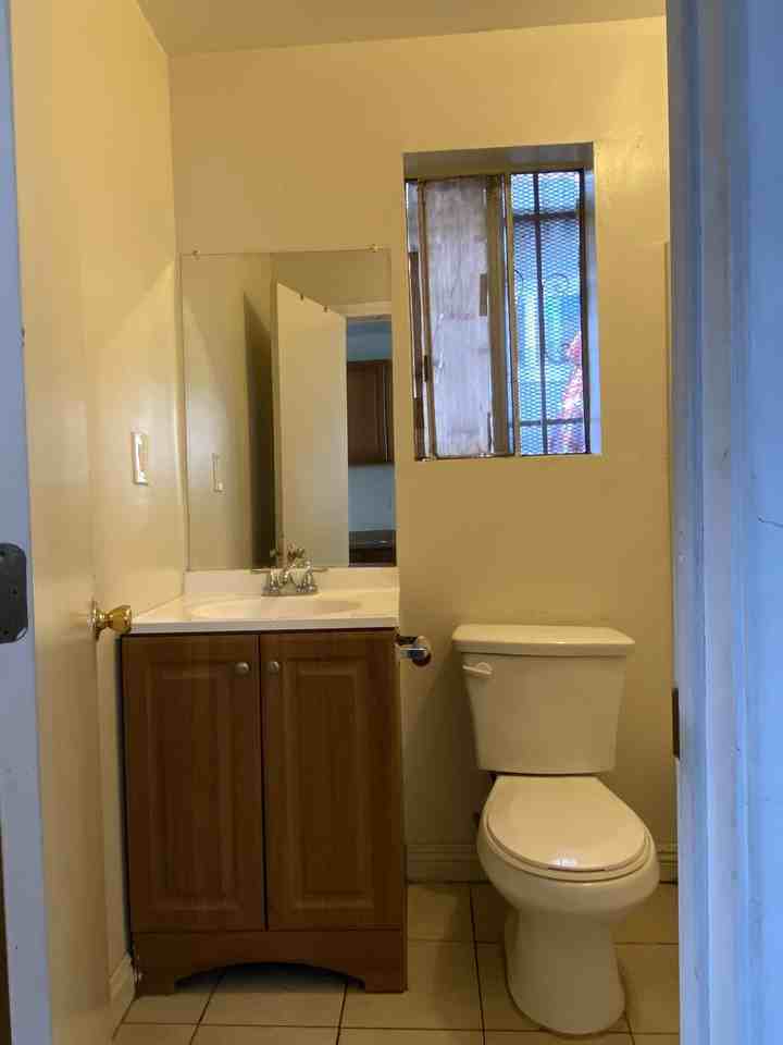 3007-3013 1/2 Sierra St. - Photo 4 of 8