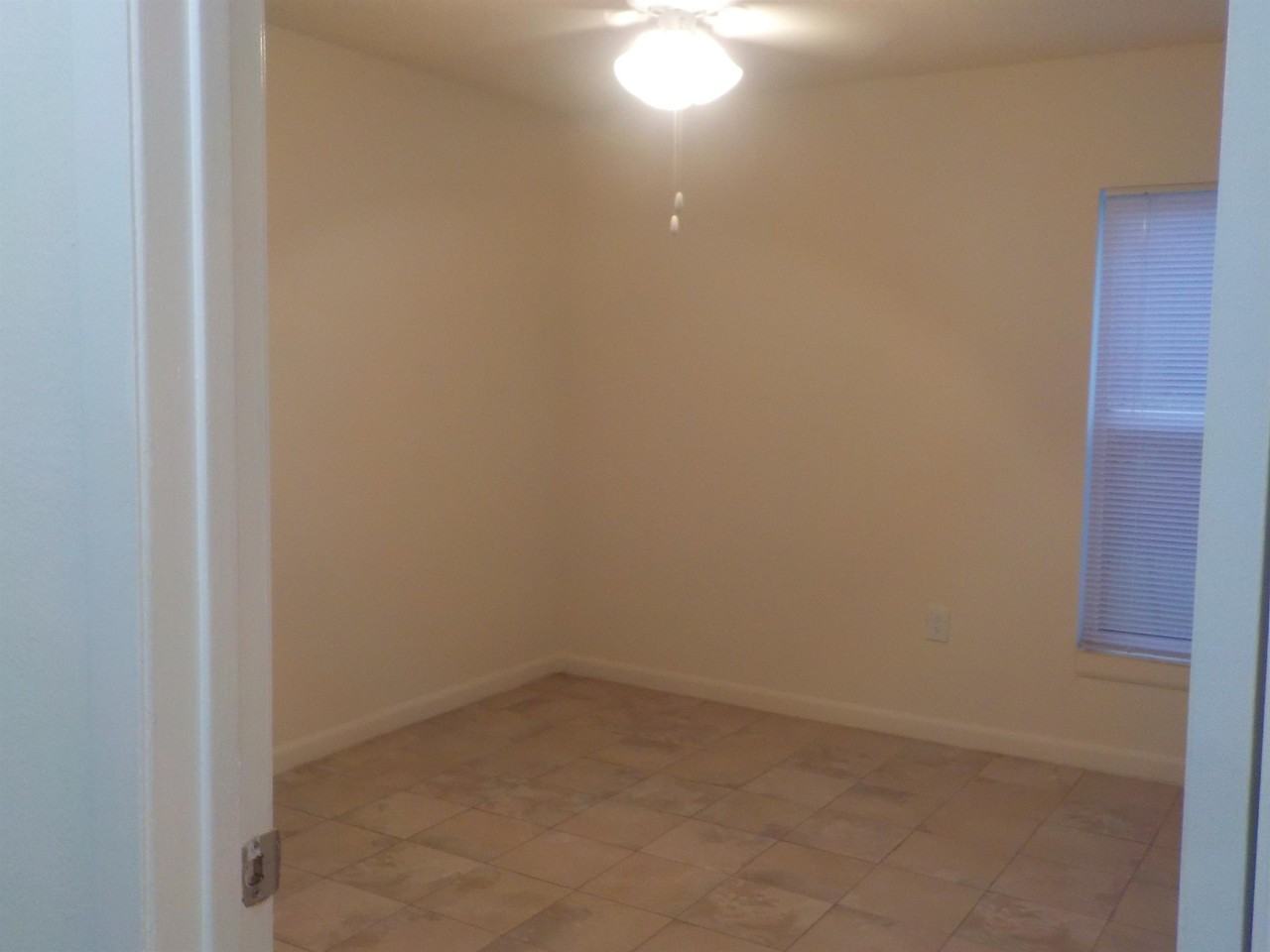 42-104 - Photo 4 of 7