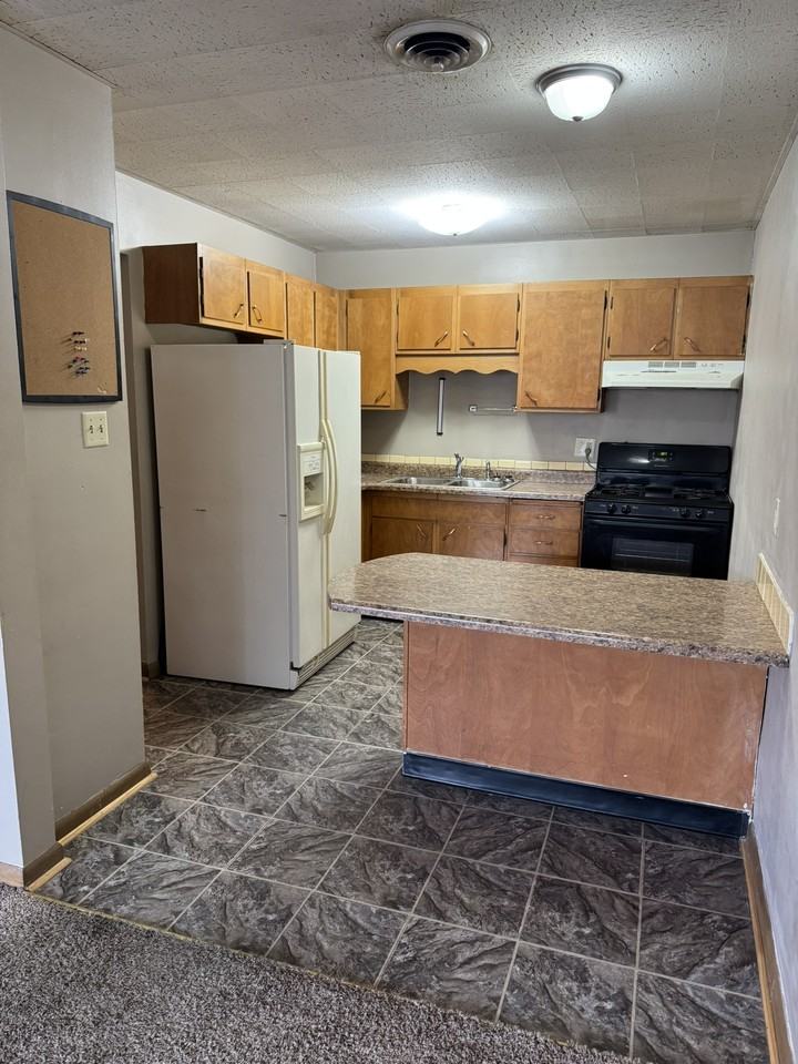 230 W 3rd St. - Photo 2 of 16