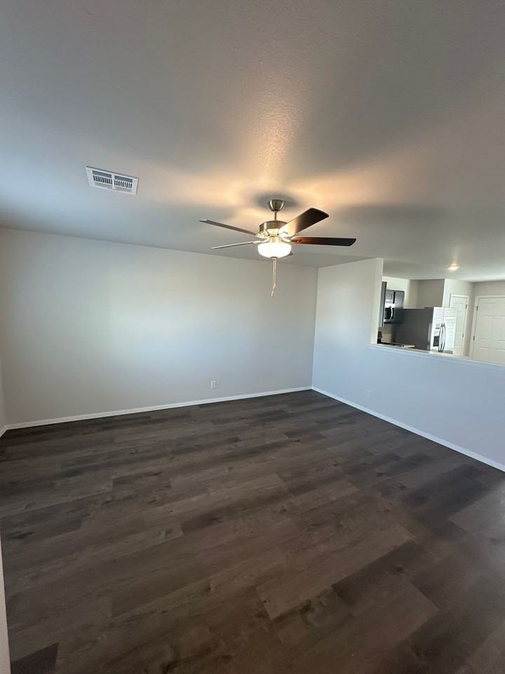 1003 W Fargo Rd - Photo 7 of 19