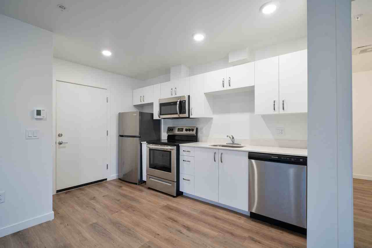 5840 Southeast 89th Avenue - Photo 4 of 37