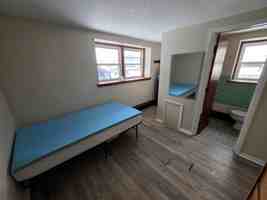featured image of 2525 Peach St