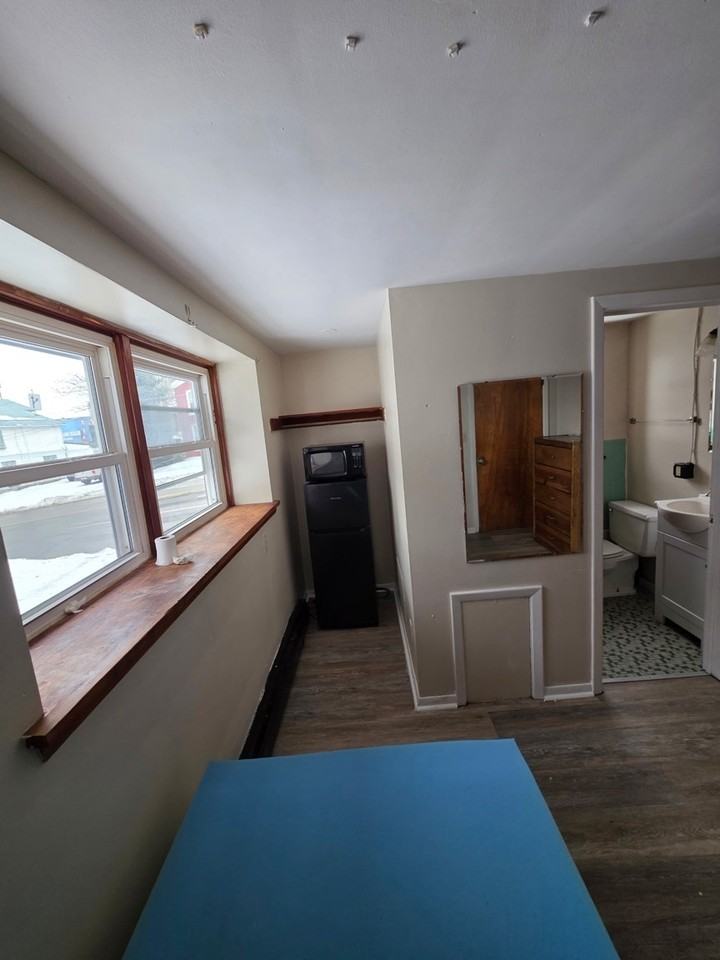 2525 Peach Street - Photo 7 of 10