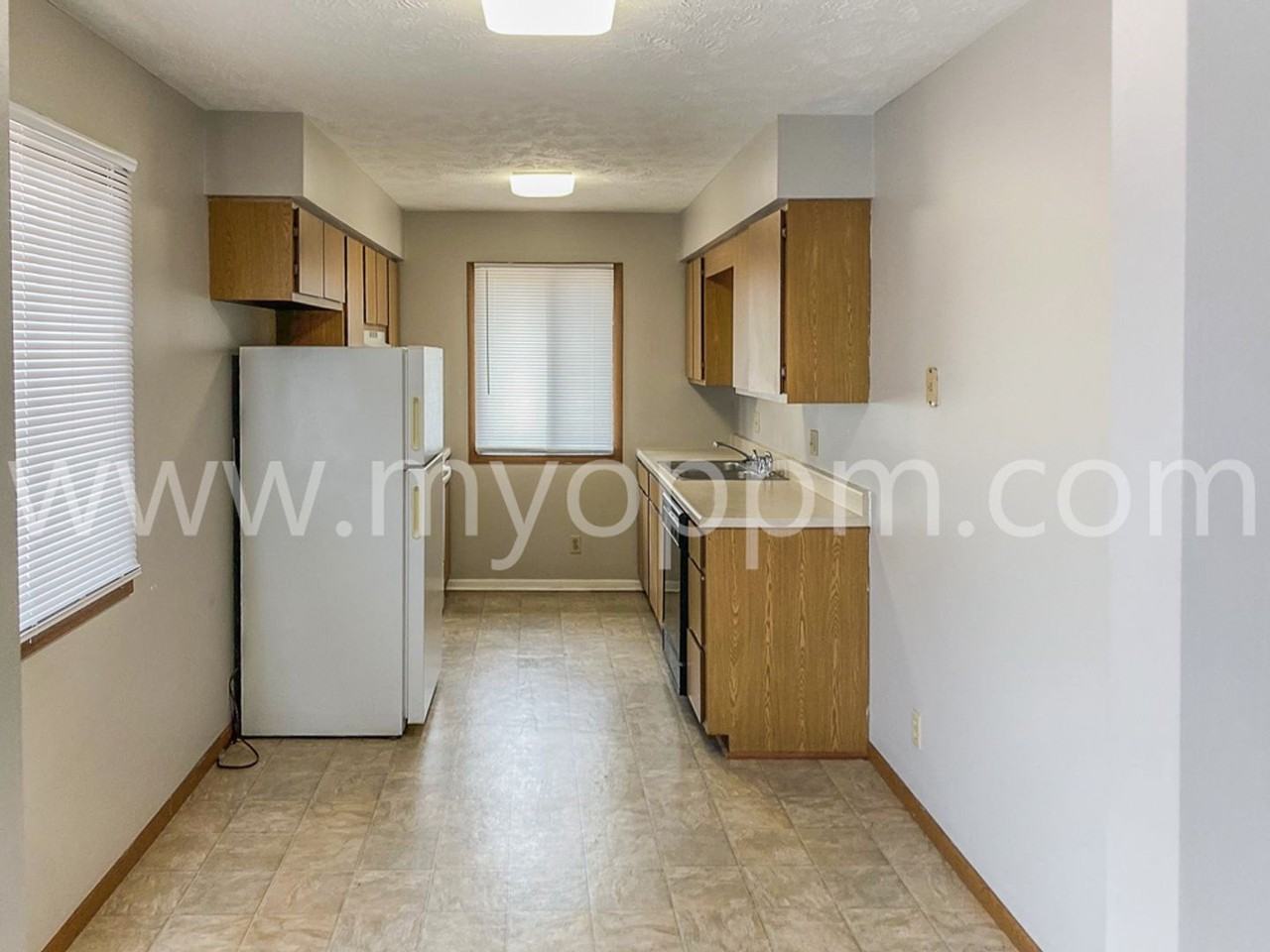 ALANSCO 1711/1715 N 73 ST - Photo 3 of 8