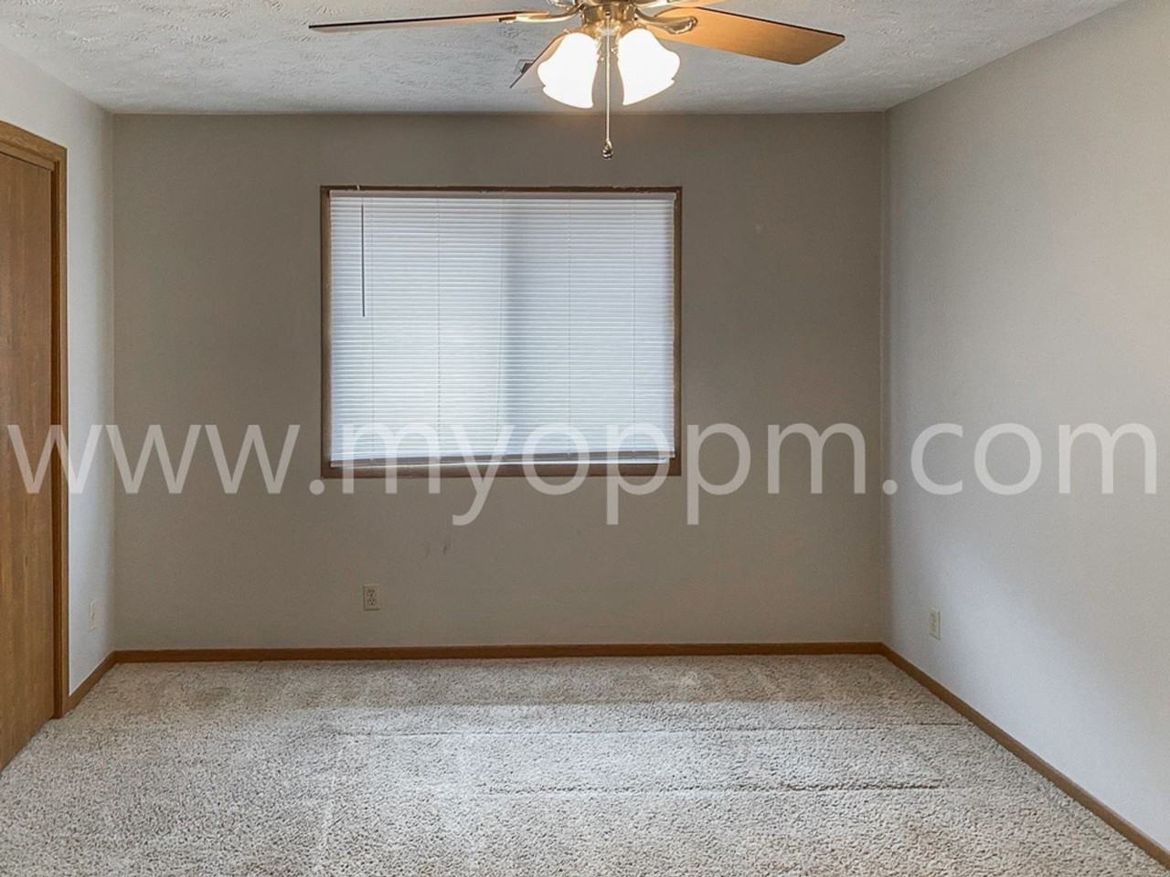 ALANSCO 1711/1715 N 73 ST - Photo 5 of 8