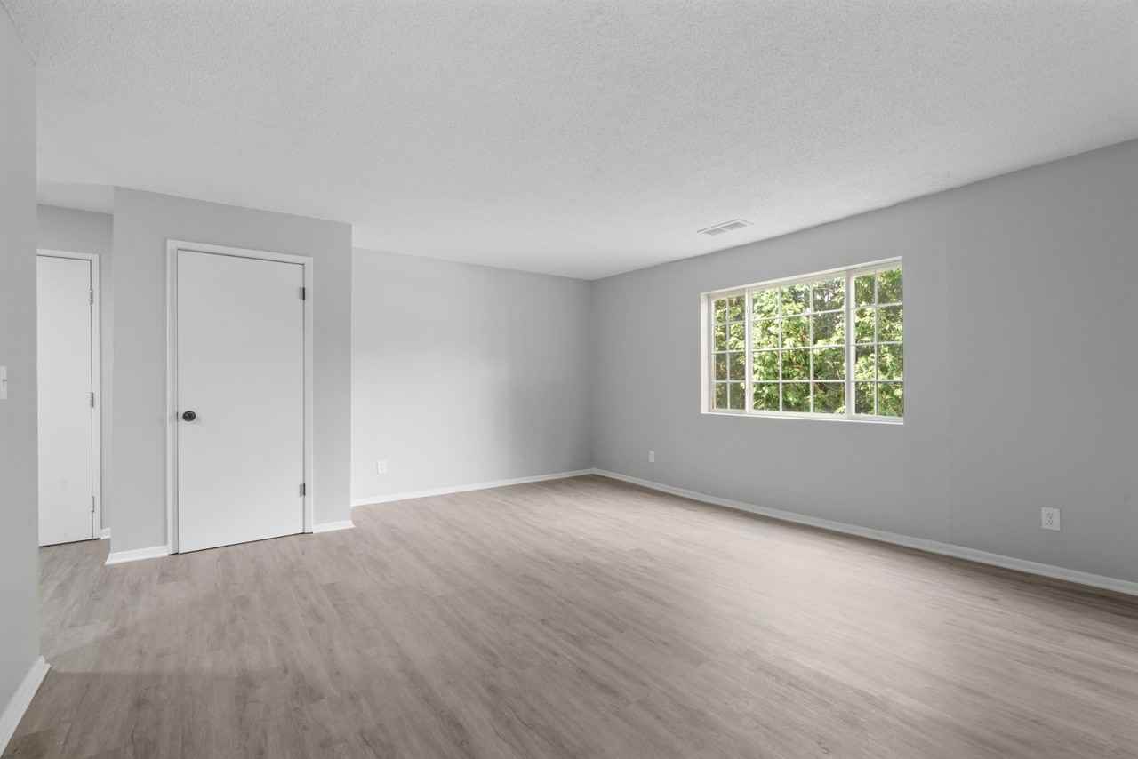 2899 5th Avenue - Photo 4 of 39