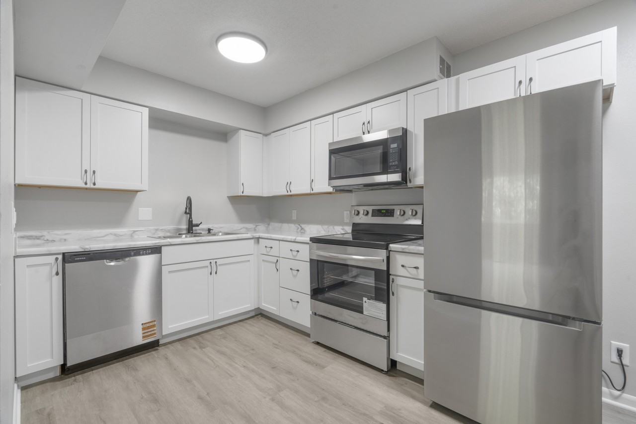 2899 5th Avenue - Photo 5 of 39