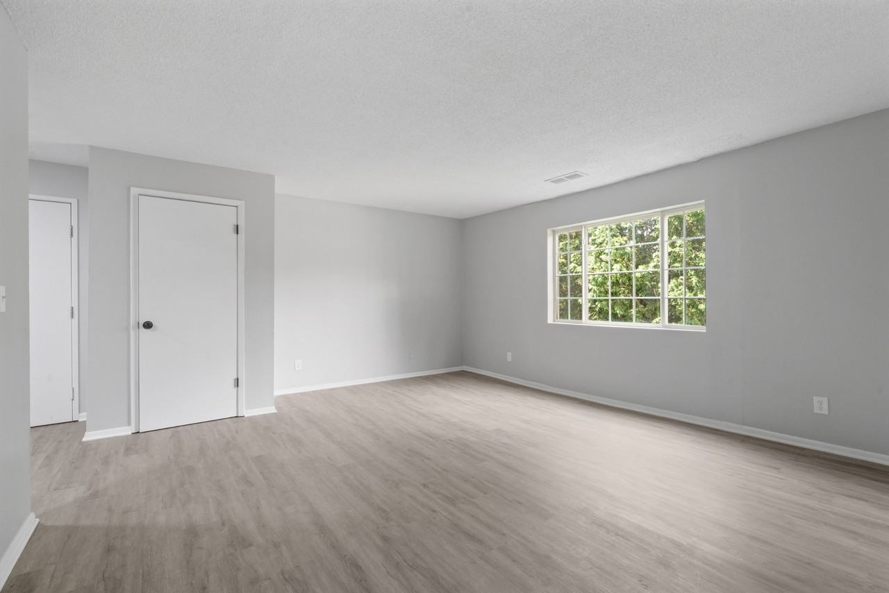 2899 5th Avenue - Photo 4 of 28