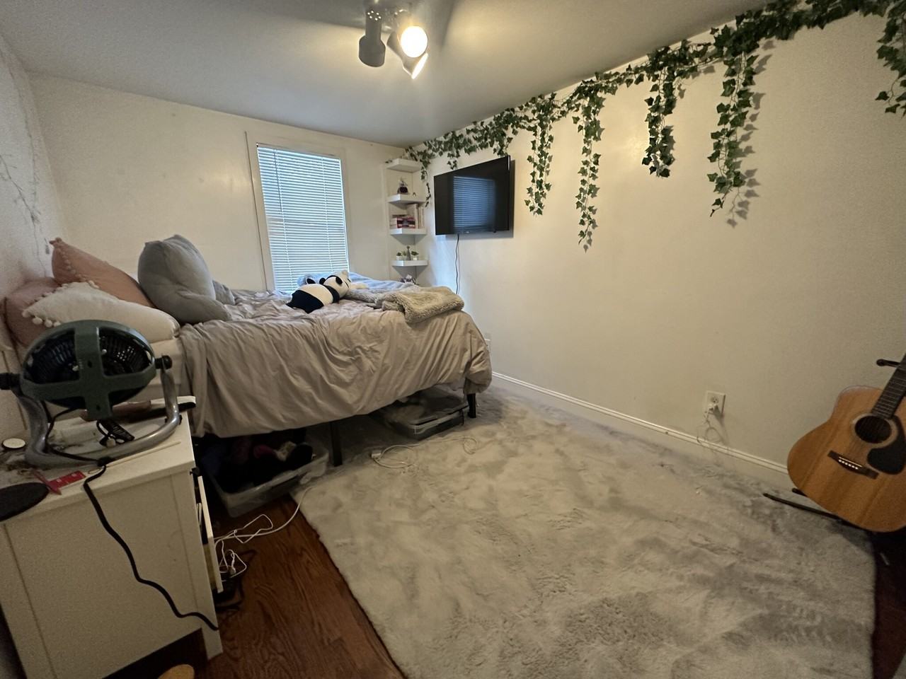 24 Ashford St #1 - Photo 3 of 9