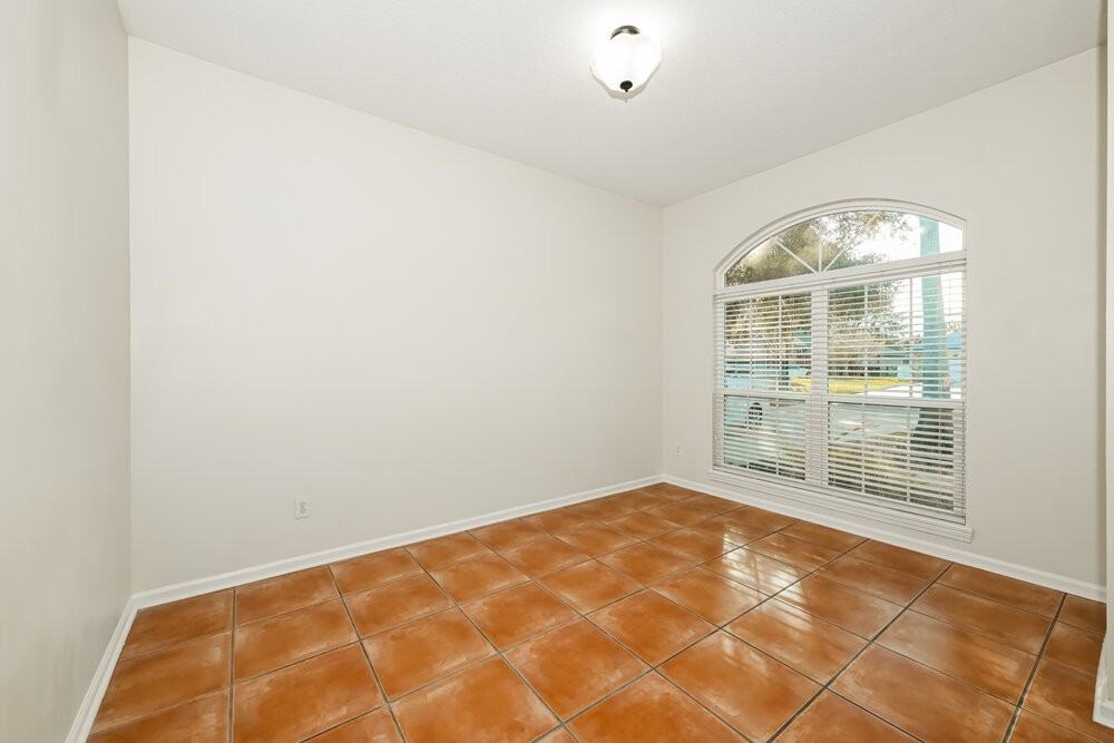 272 Village Green Ave - Photo 3 of 16