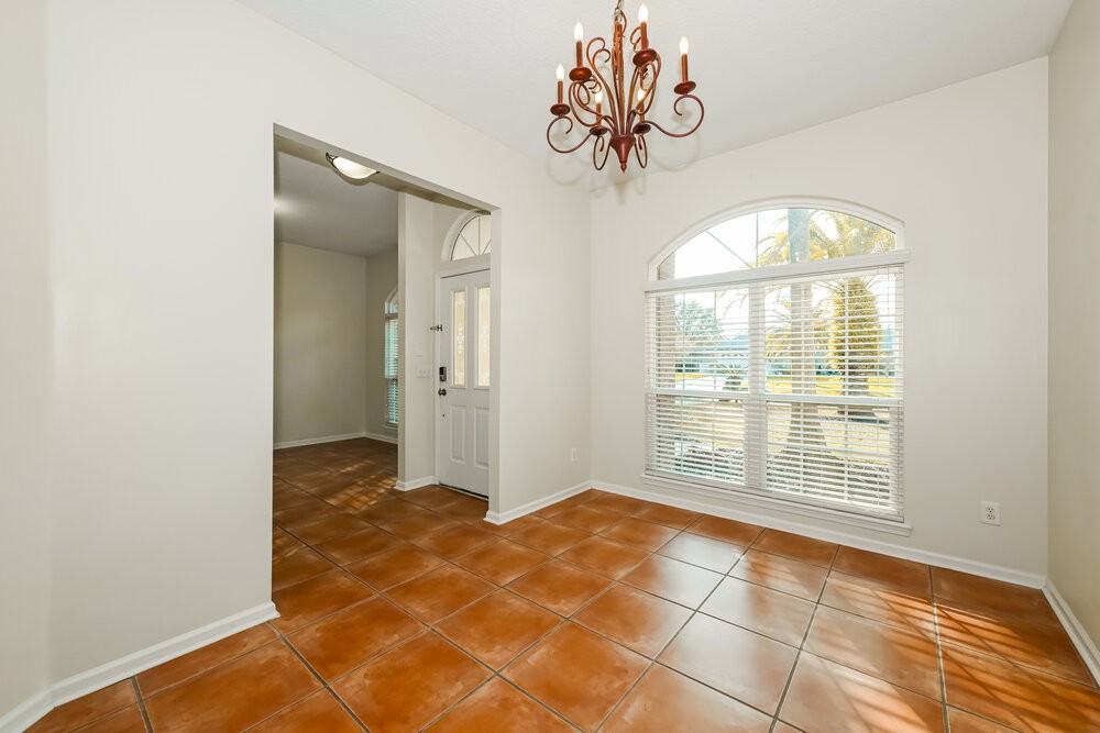 272 Village Green Ave - Photo 4 of 16