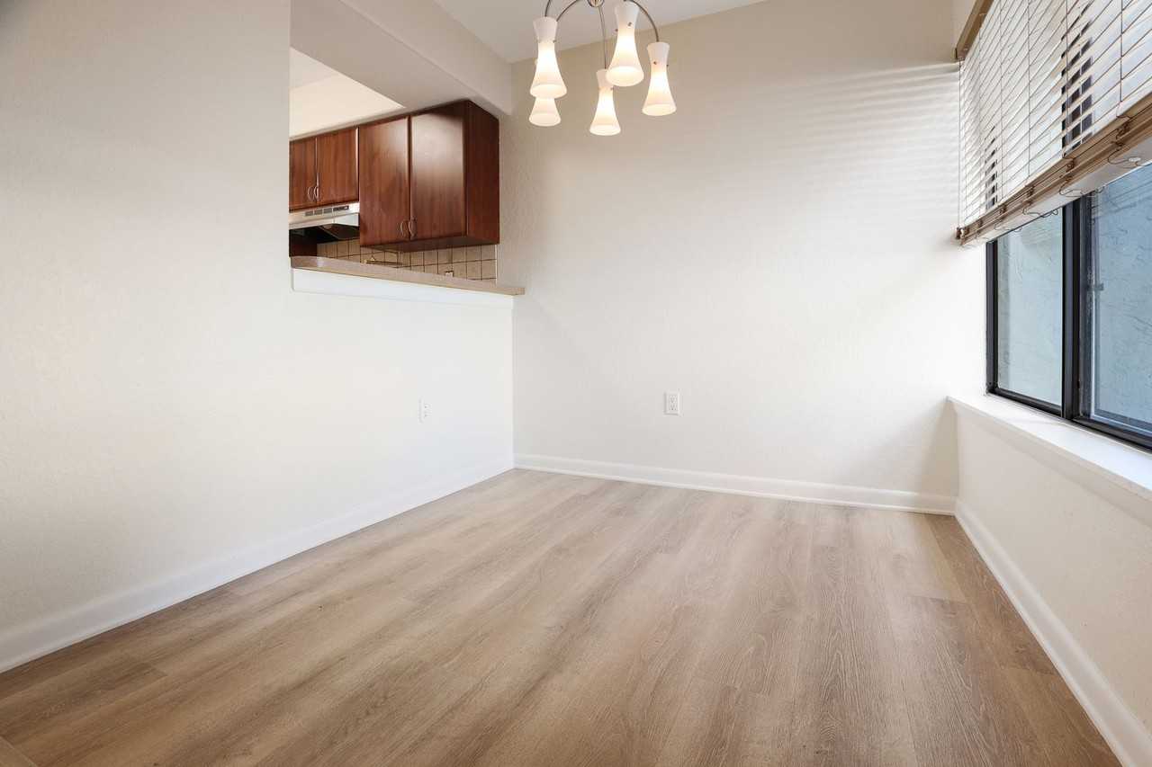 4946 25th St W #102 - Photo 4 of 20