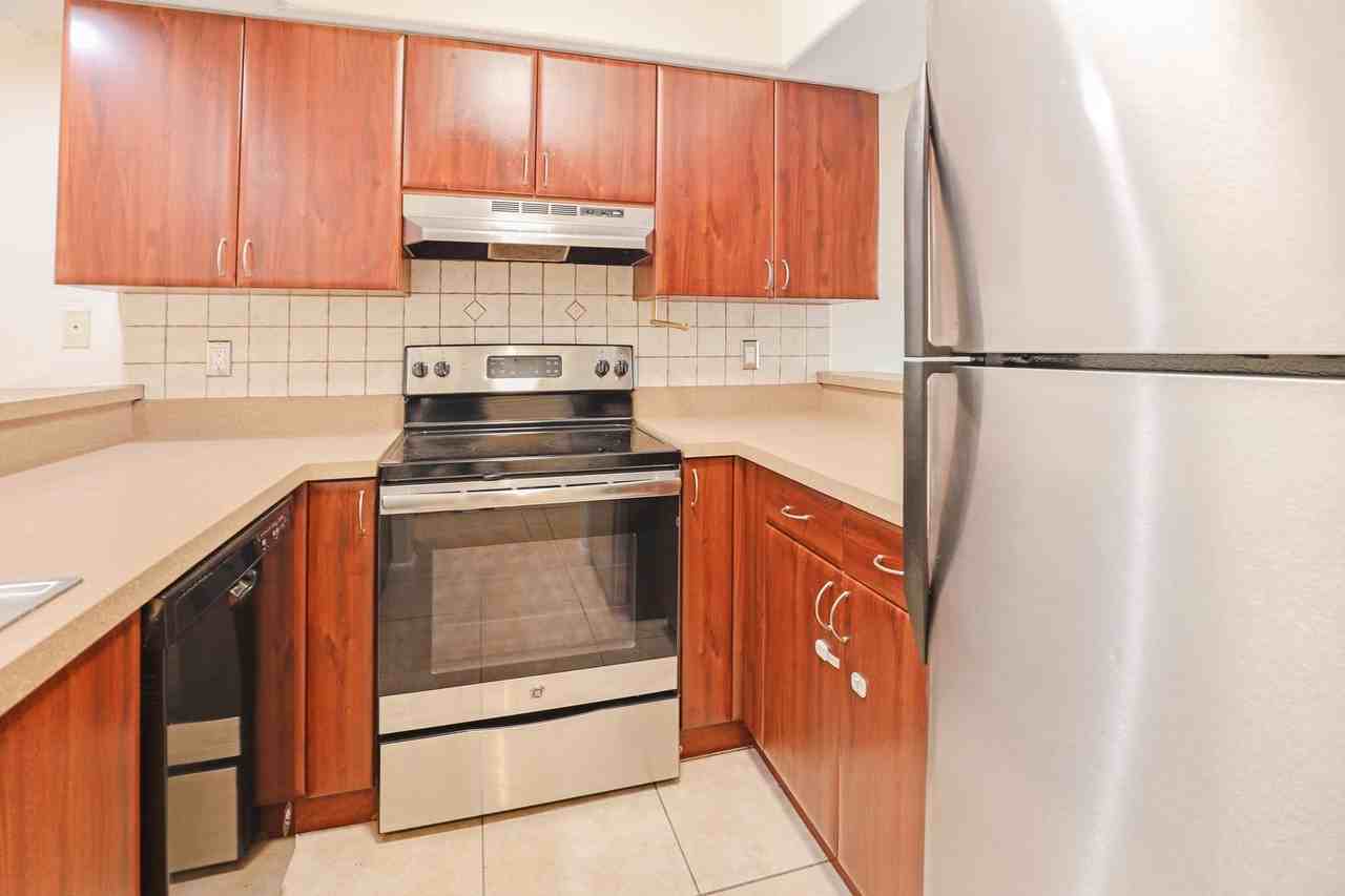 4946 25th St W #102 - Photo 6 of 20