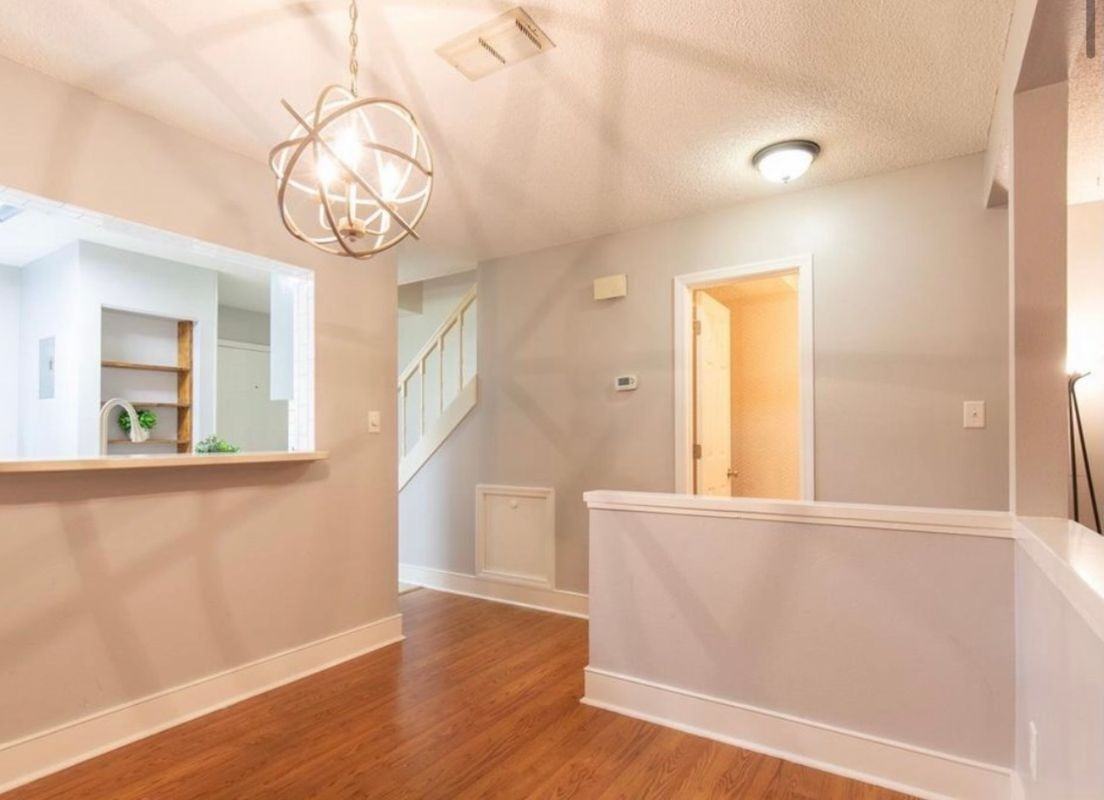 1749 Beechwood Circle South - Photo 3 of 14