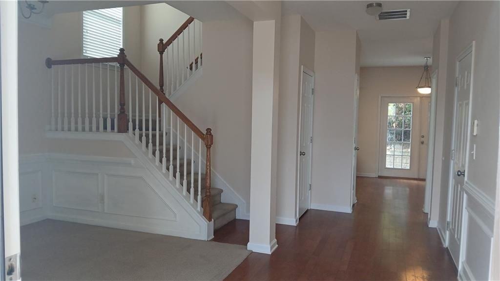 5966 Haddon Place Southeast - Photo 3 of 37