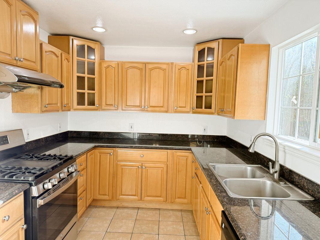 43303 Arkwood Street - Photo 2 of 5