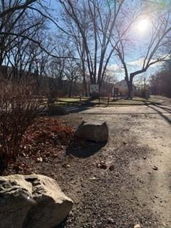 22 Laurel Ln ##2 - Photo 5 of 6