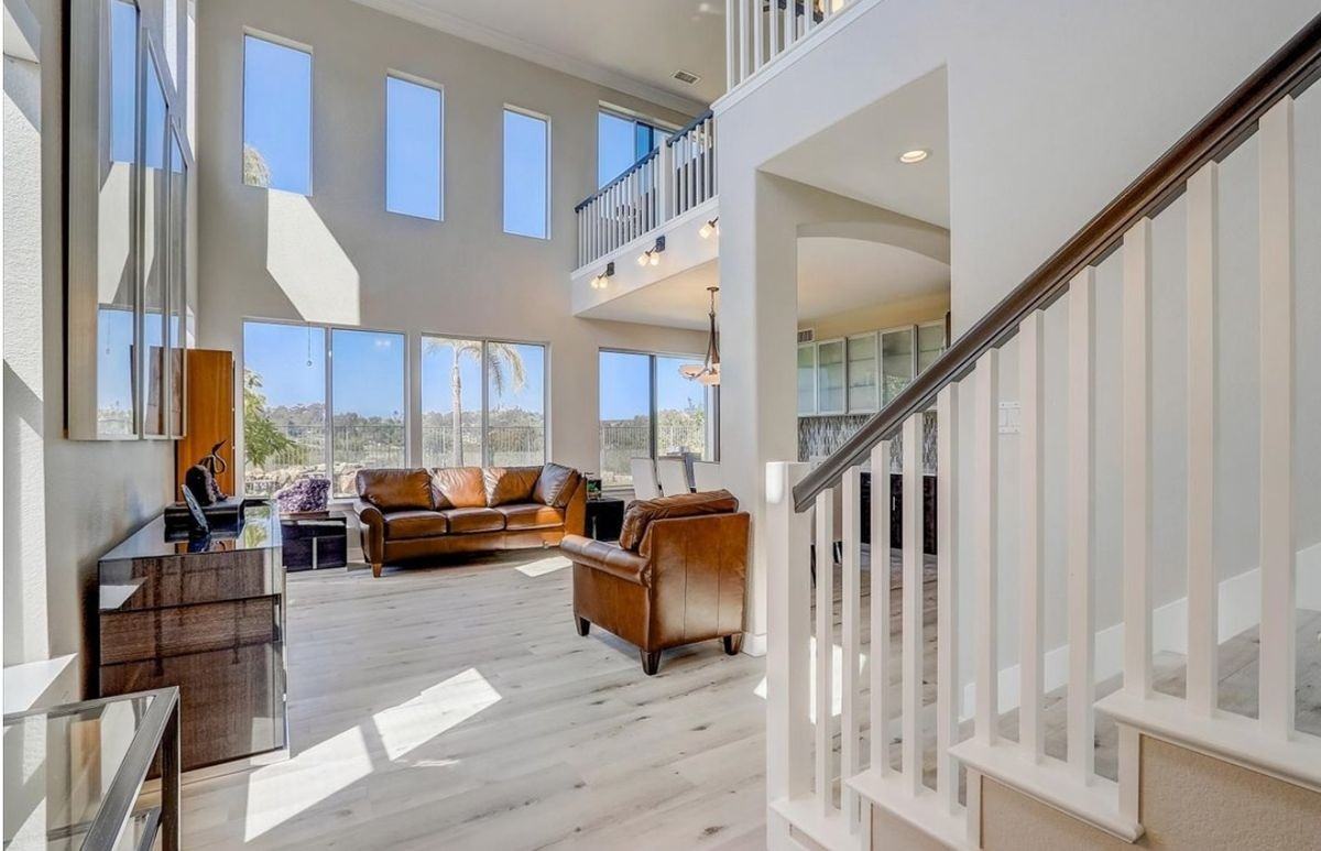 3646 Torrey View Court - Photo 3 of 36