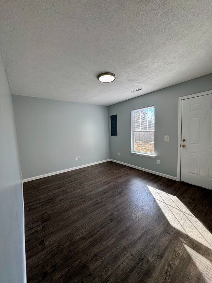 317 Emerson Lane - Photo 2 of 16