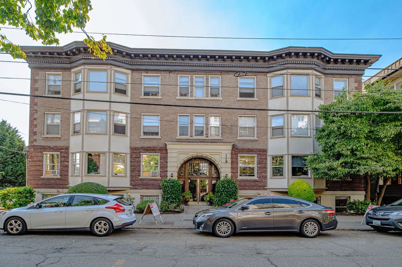 Rialto Court Apartments | MOVE - Photo 2 of 26