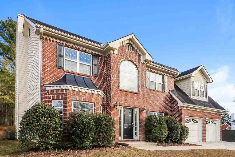 1879 Clay Dr Sw - Photo 4 of 17