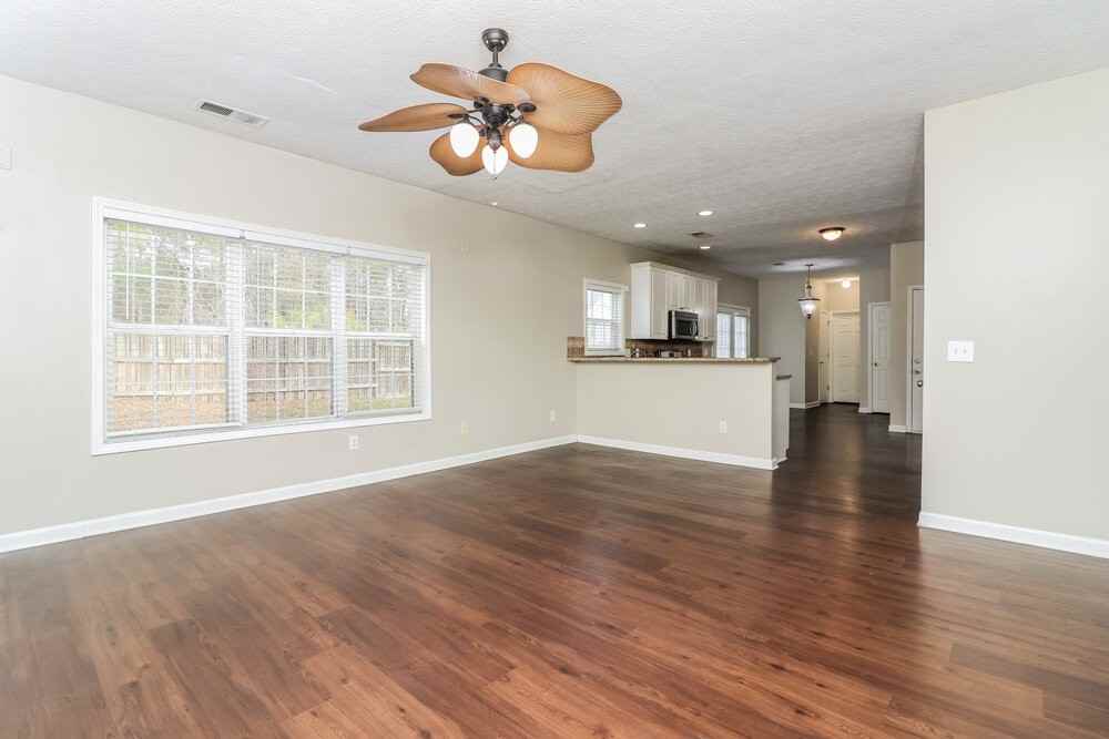 1879 Clay Dr Sw - Photo 6 of 17