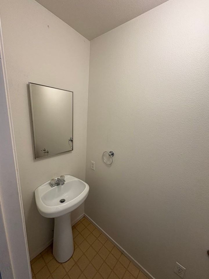 5503 W Sweet Dr - Photo 4 of 50