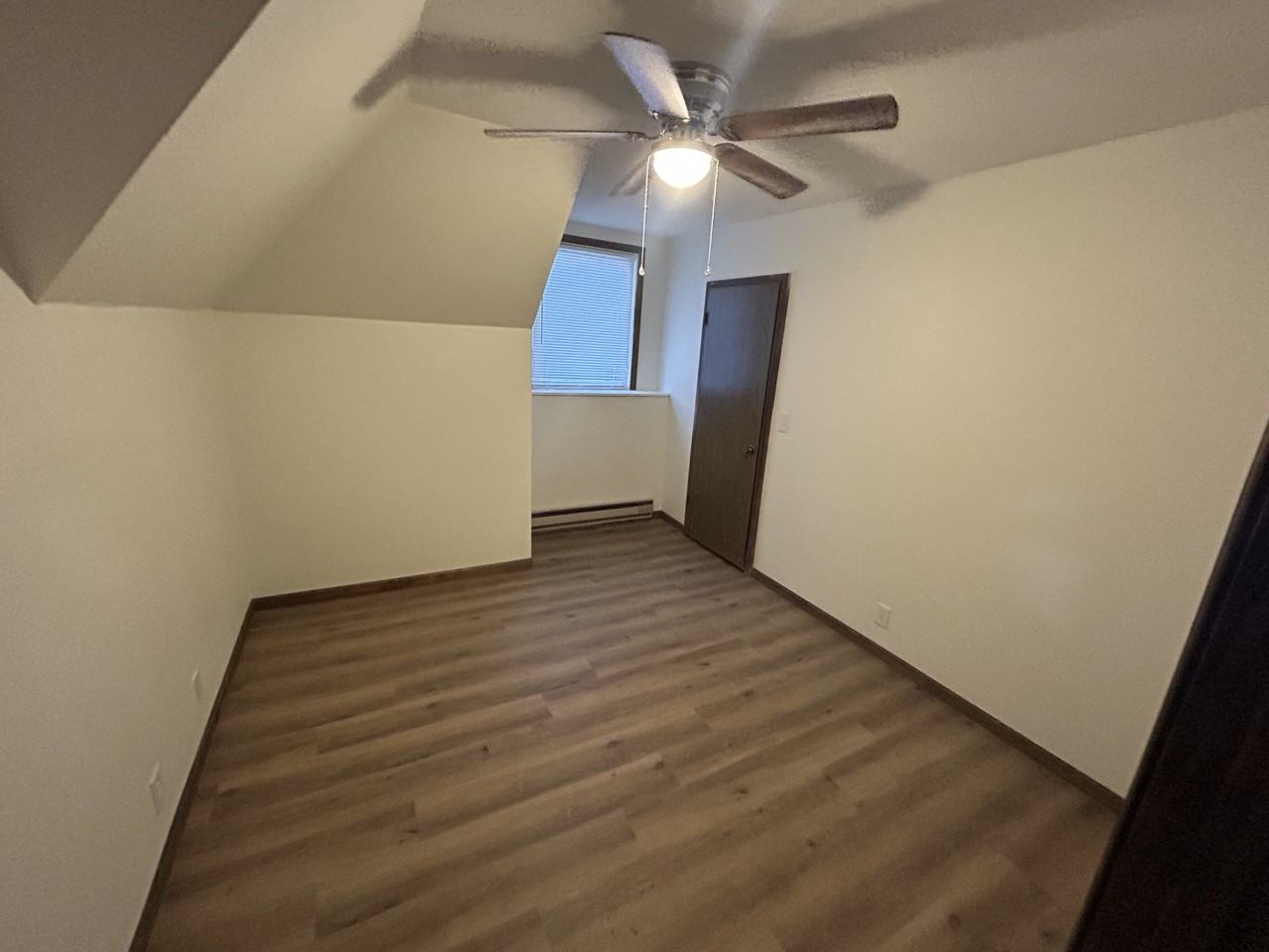 2905 Burden Street - Photo 5 of 8