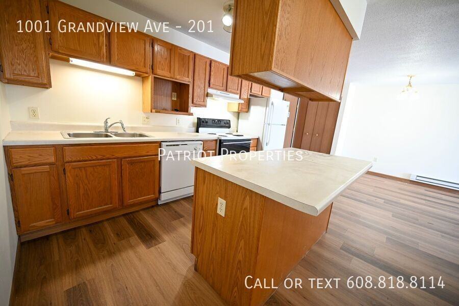 1001 Grandview Ave - Photo 3 of 50