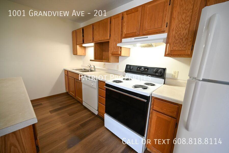 1001 Grandview Ave - Photo 4 of 50