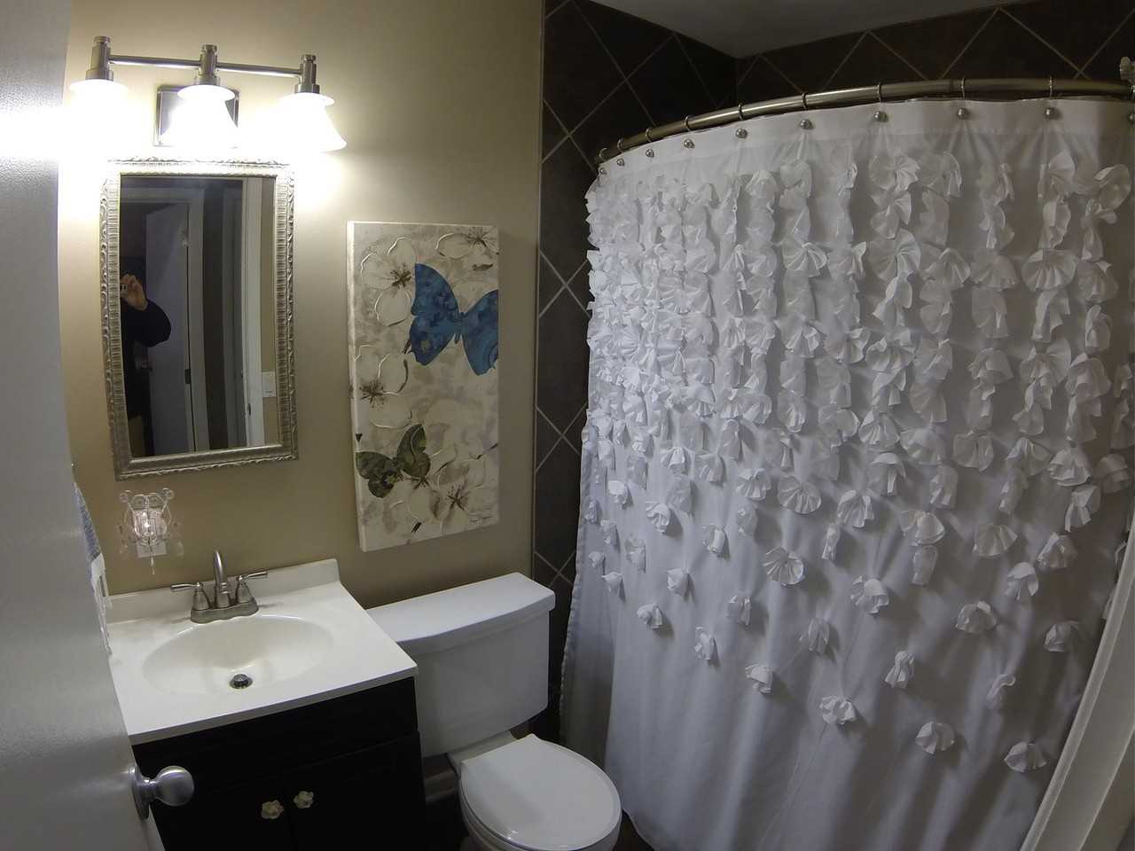 563 Janet Drive - Photo 6 of 11