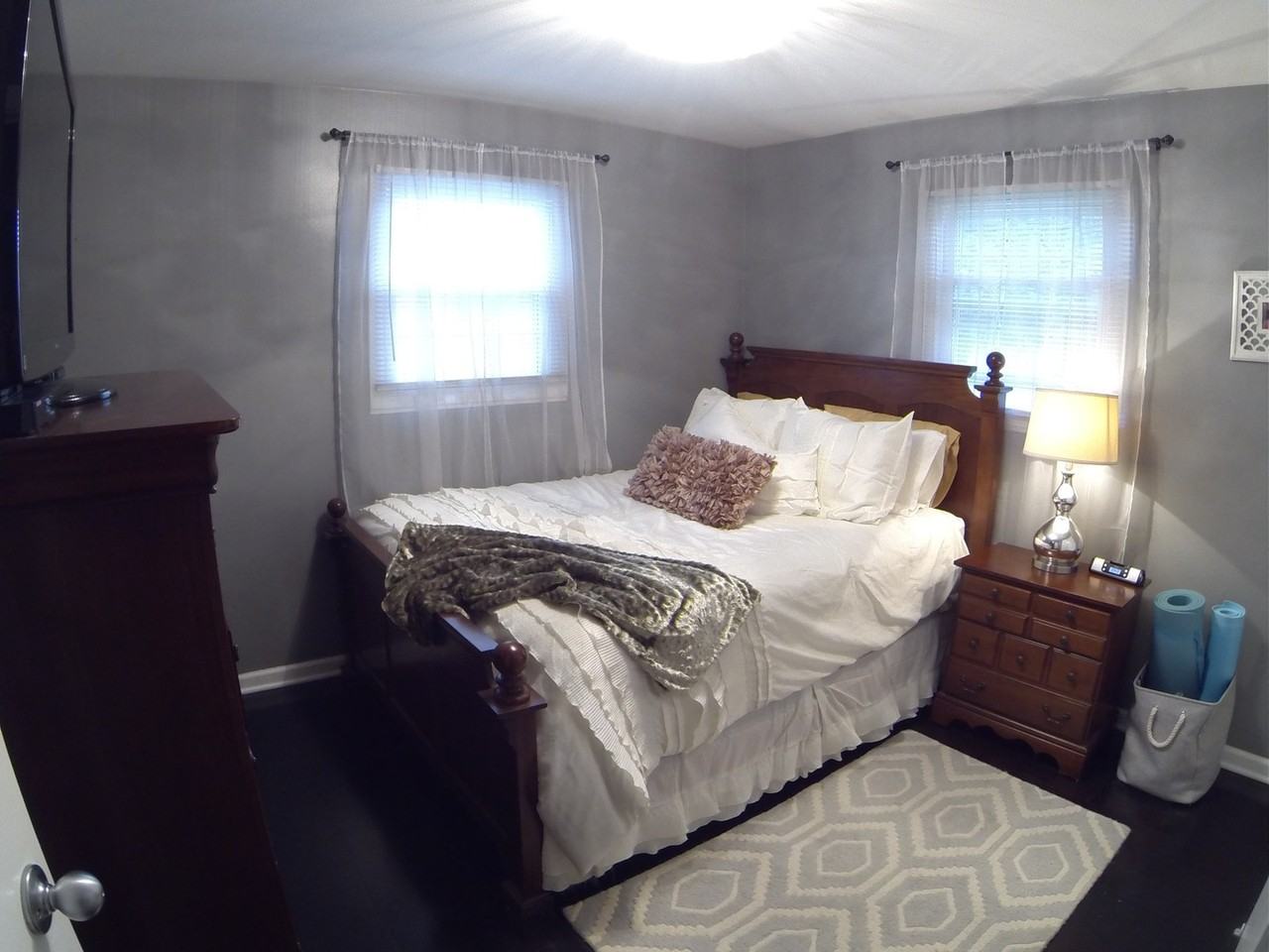 563 Janet Drive - Photo 7 of 11