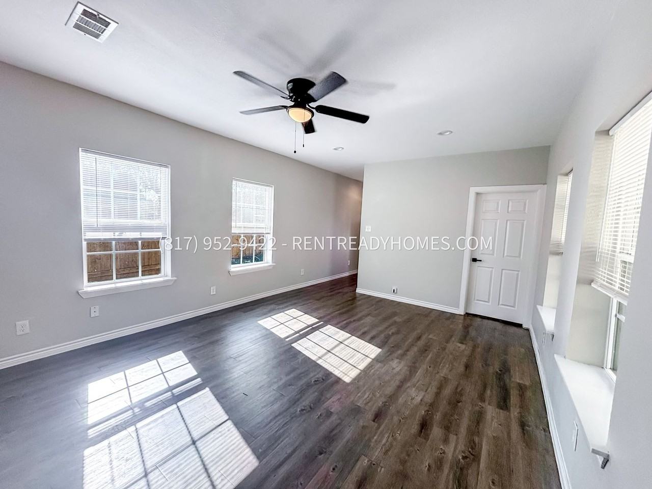 2112 North Calhoun Street - Photo 3 of 13