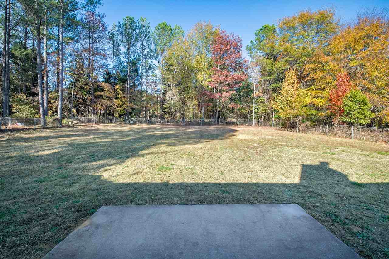 35 Oak Ridge Ct - Photo 2 of 18