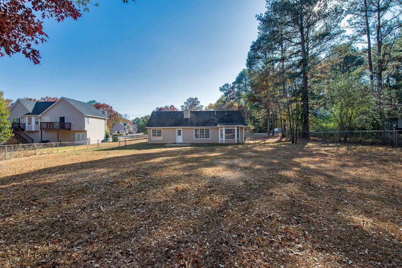 35 Oak Ridge Ct - Photo 3 of 18