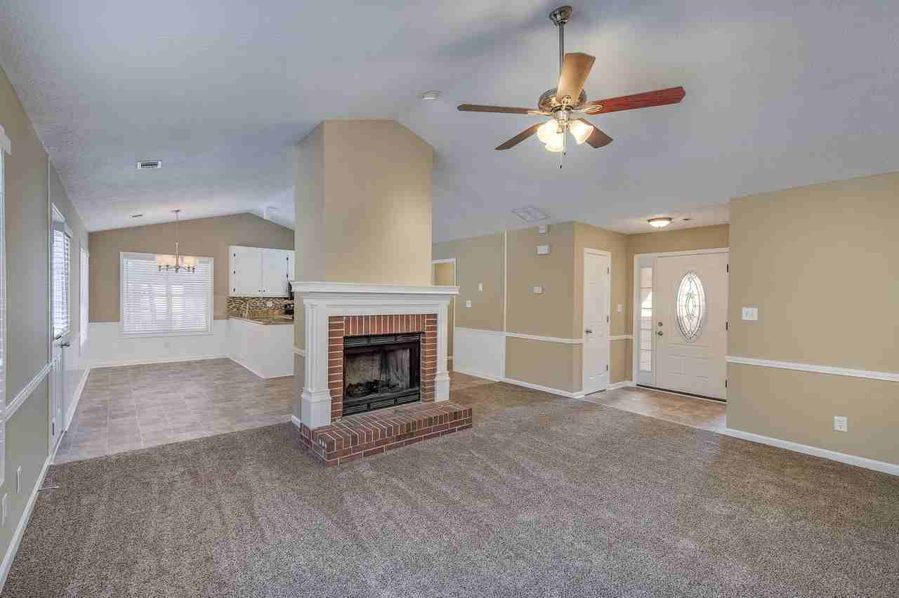 35 Oak Ridge Ct - Photo 5 of 18