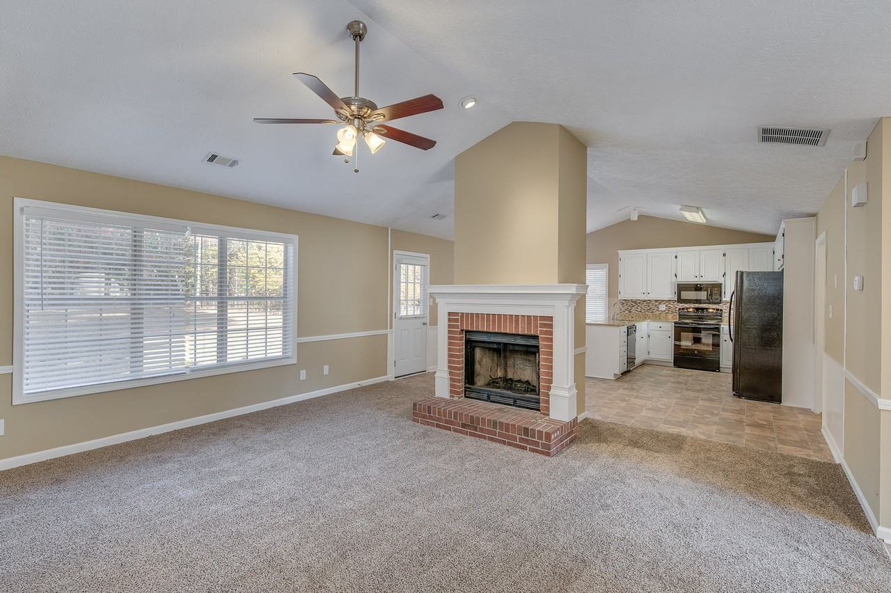 35 Oak Ridge Ct - Photo 6 of 18