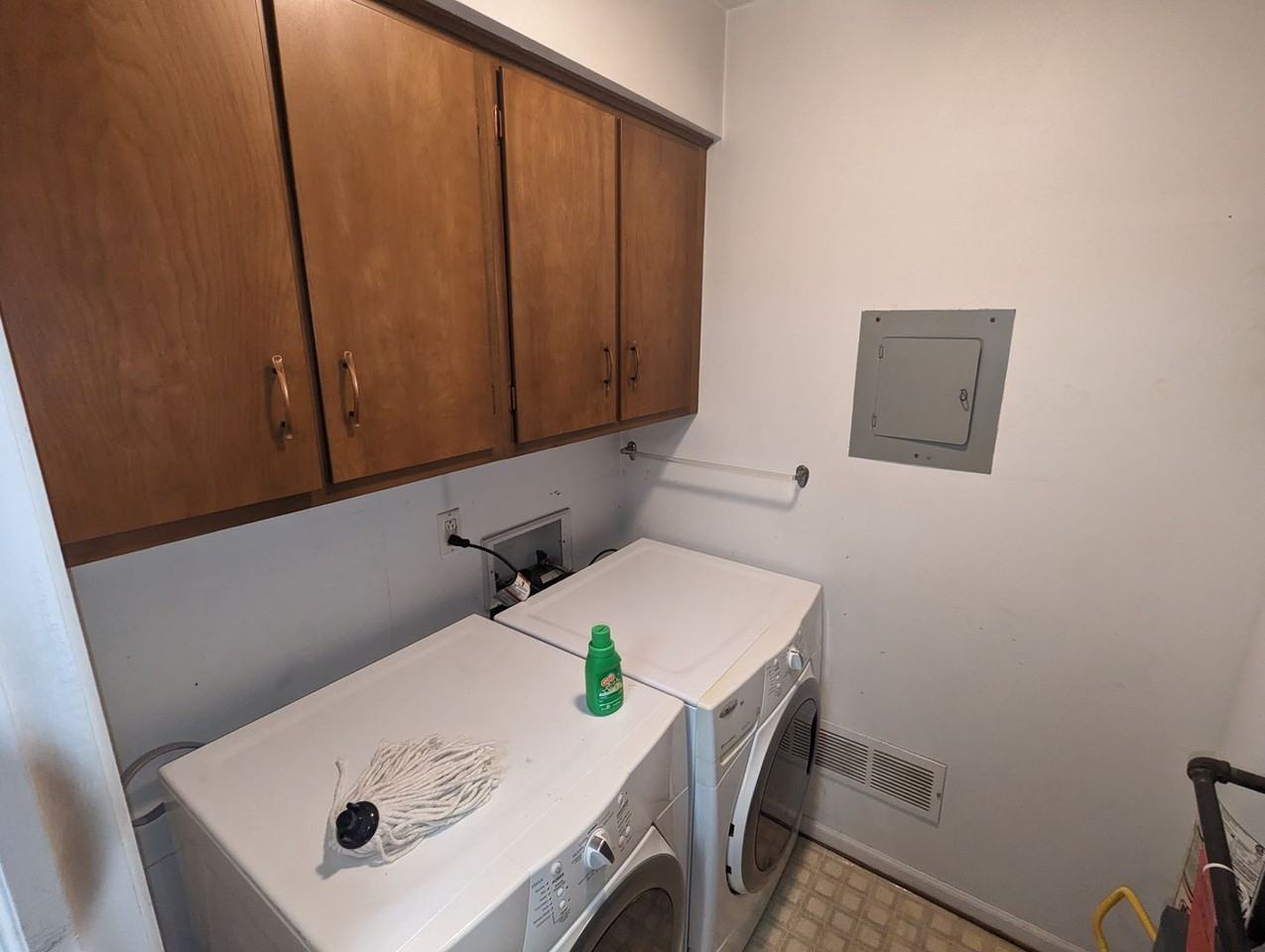 5526 Heatherdowns Boulevard - Photo 7 of 13