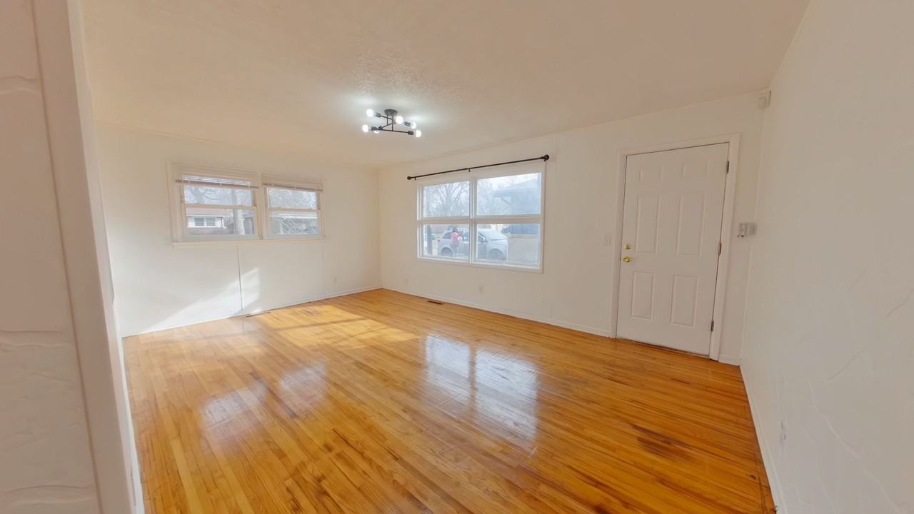 2215 S Millwood St - Photo 2 of 19