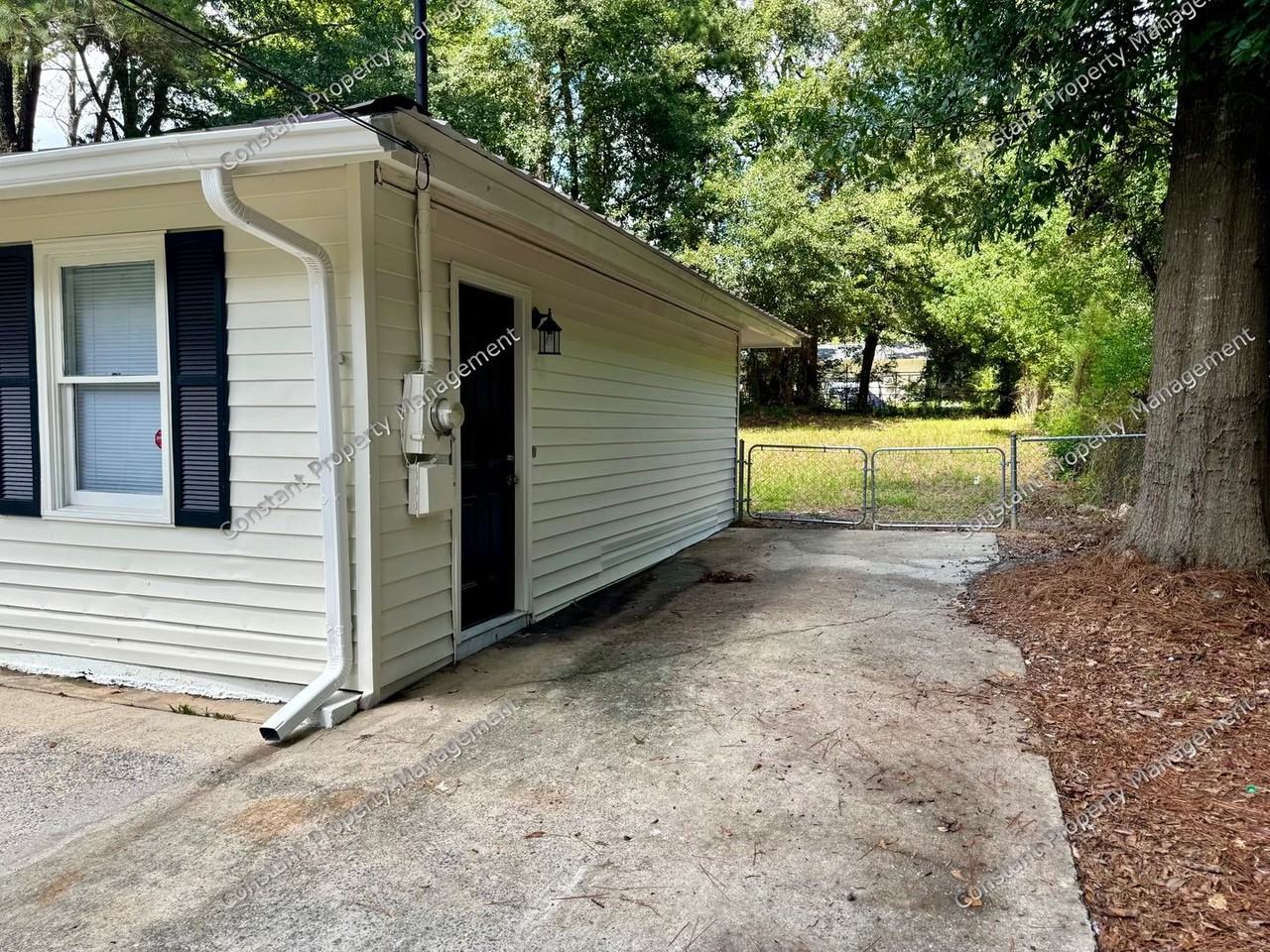 4738 Elkan Ave - Photo 2 of 15