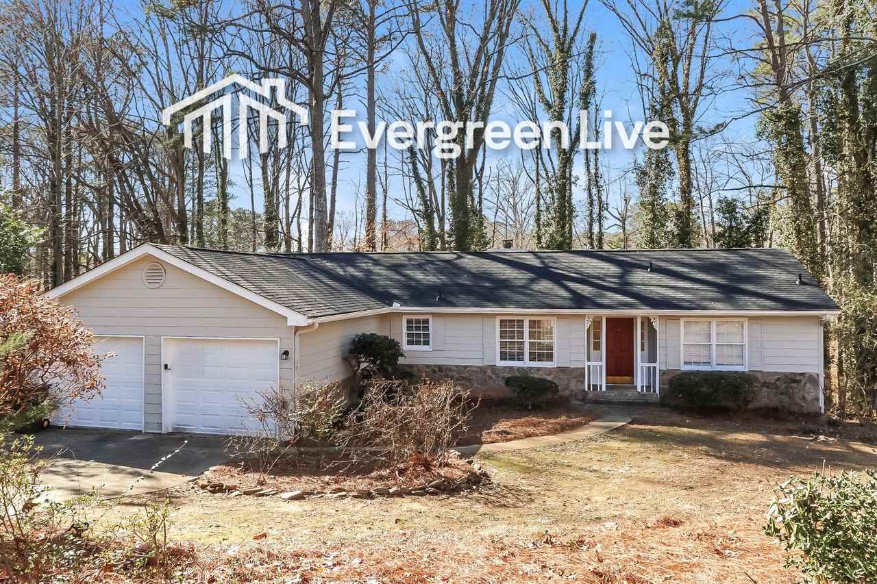 5040 Waterford Dr Sw - Photo 2 of 22