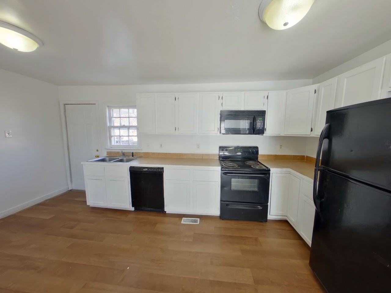 703 703 S Hydraulic - 703 #703 - Photo 3 of 8