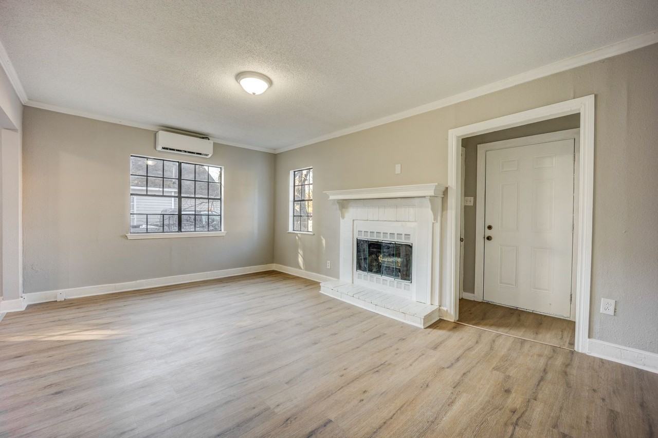 1420 Dallas St - Photo 5 of 21