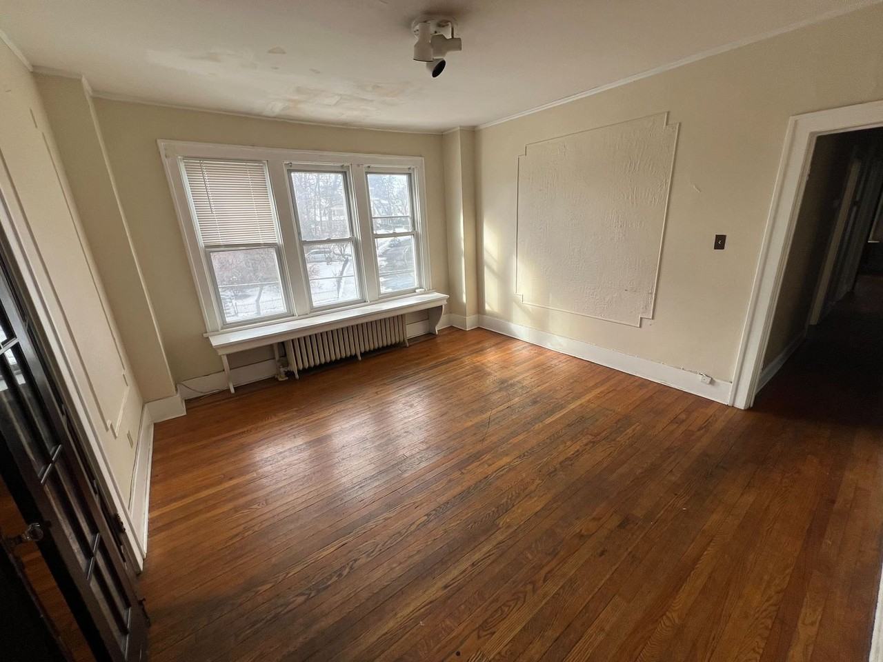 67 S Main Ave - Photo 3 of 12