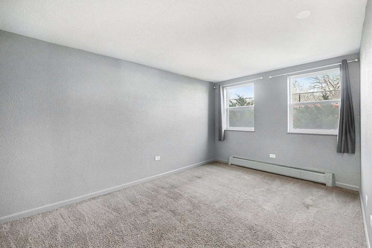 Clinton1600 - Photo 6 of 27