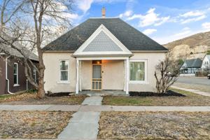 featured image of 323 North 4th Street