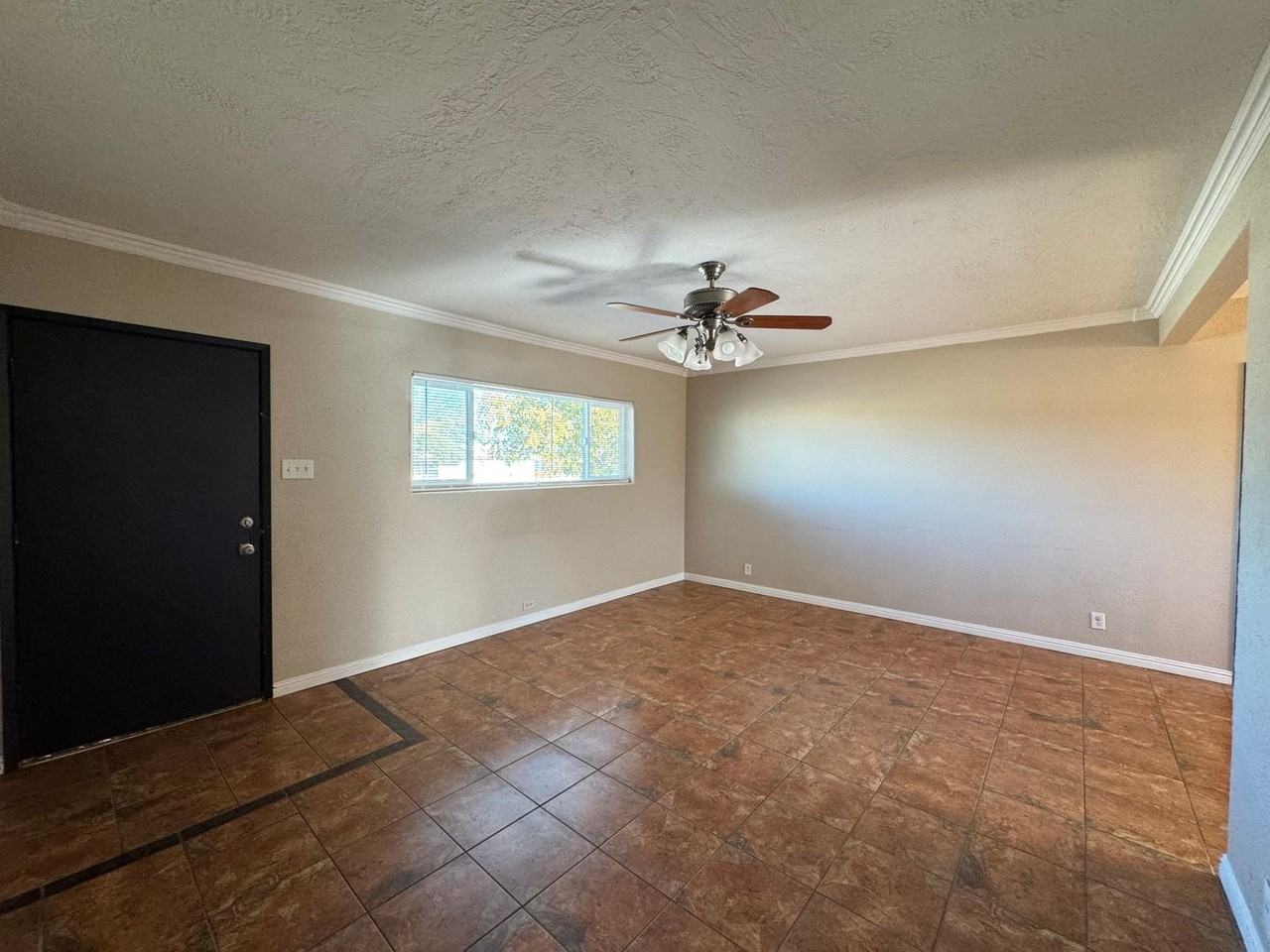 1910 Rio Vista - Photo 5 of 29