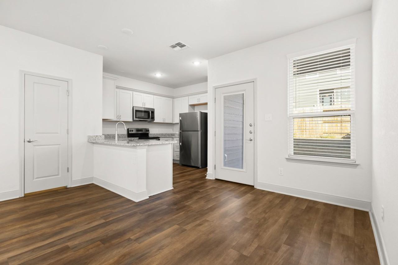 7620 Magnolia Village #102 - Photo 7 of 22