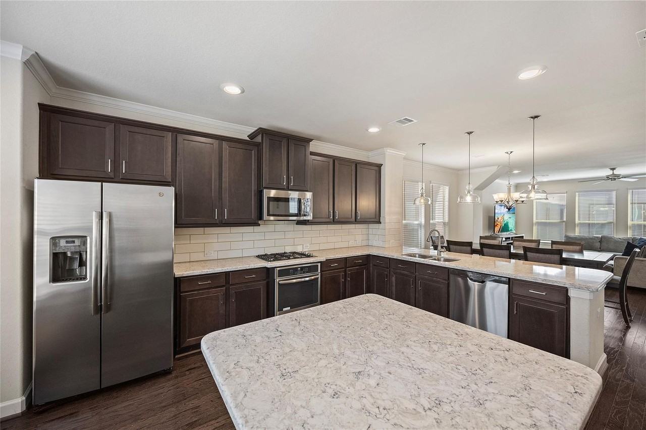 1506 Brayson Oaks Pl - Photo 3 of 30